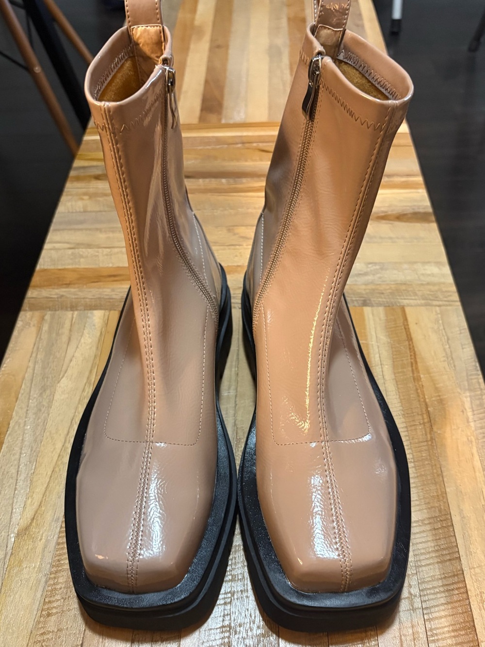 NWOT Raid London Women’s Nude Patent Square-Toe Ankle Boots